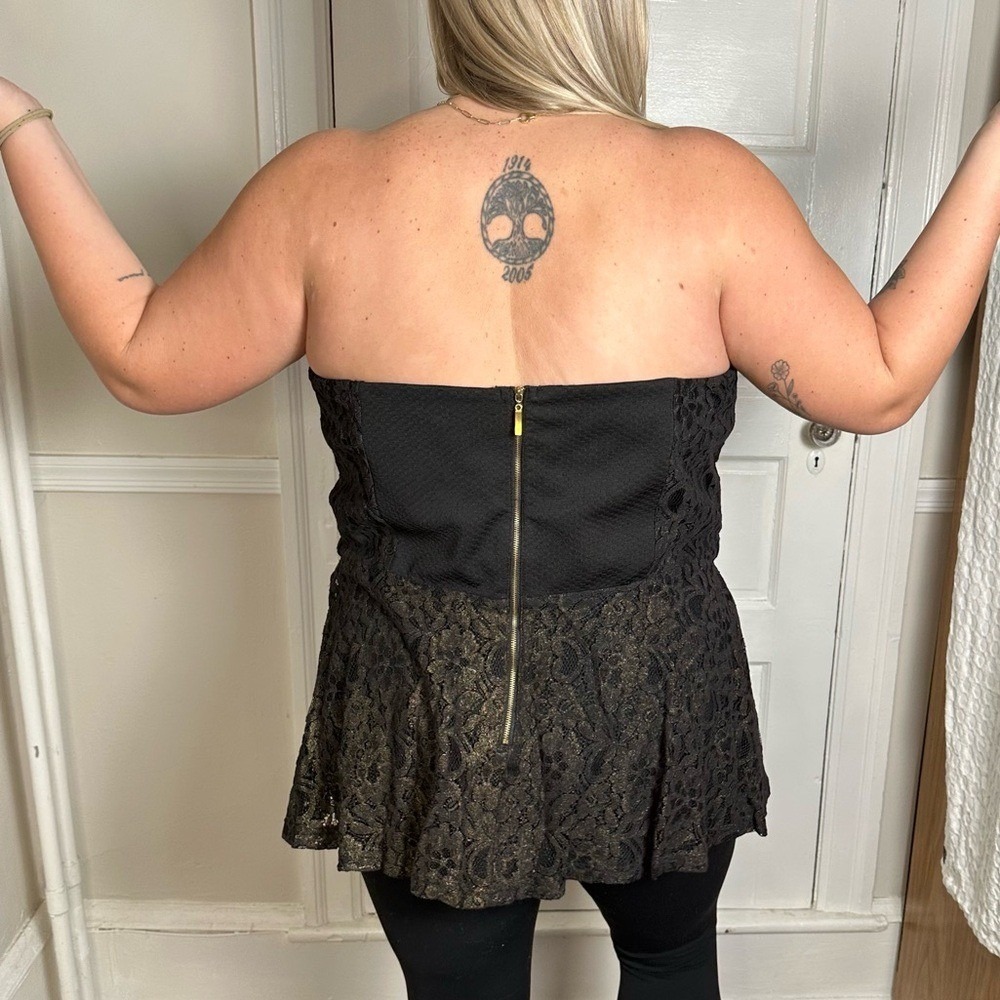 3/$20💥 City Chic‎ Strapless Blouse Black Gold Shimmer Floral Lace Peplum Y2K - Picture 6 of 15